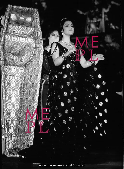 : Violetta Papantoniou, opera singer, in La Traviata, Paris : Violetta Papantoniou, opera singer, in La Traviata, Paris