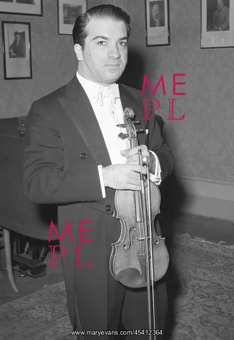 : Violin master Ruggiero Ricci : Violin master Ruggiero Ricci