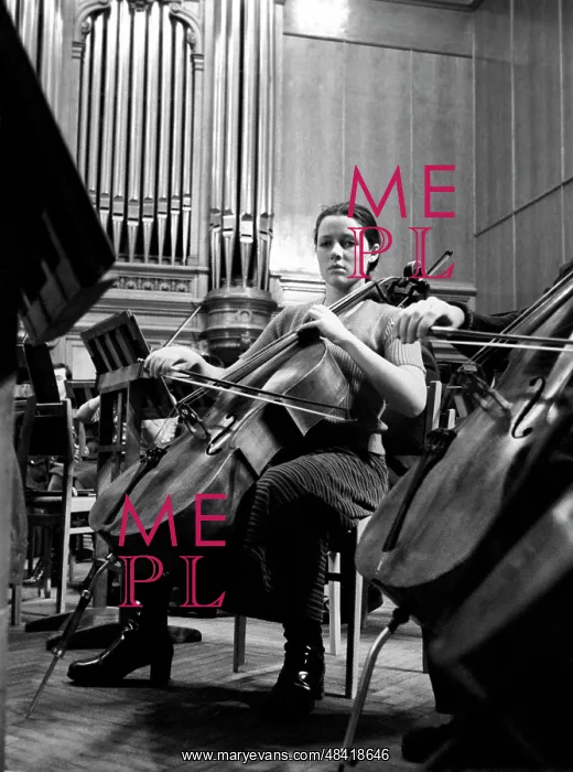 : Violinist, 1977 : Violinist, 1977