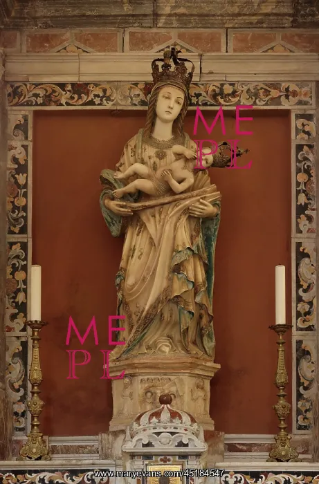 : Virgin and child statue, Cathedral, Taormina, Sicily, Italy : Virgin and child statue, Cathedral, Taormina, Sicily, Italy