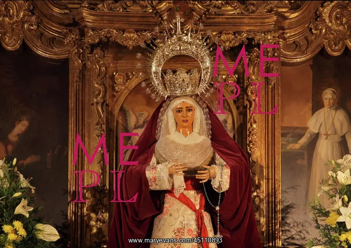 : Virgin Mary statue, Cathedral of the Incarnation : Virgin Mary statue, Cathedral of the Incarnation