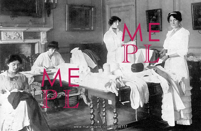 : Viscountess Gladstone working for base hospitals, WW1 : Viscountess Gladstone working for base hospitals, WW1