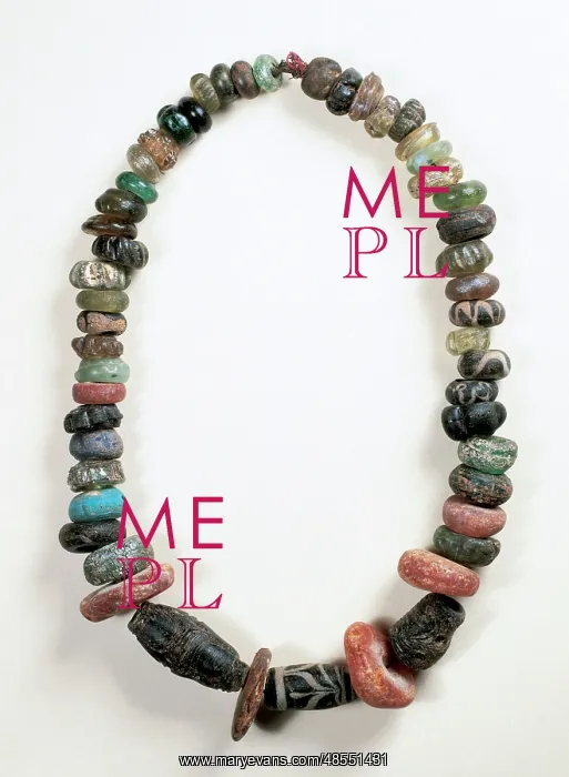 : Visigoth art. Spain. Necklace. Glass paste. 5th-7th centuri : Visigoth art. Spain. Necklace. Glass paste. 5th-7th centuri
