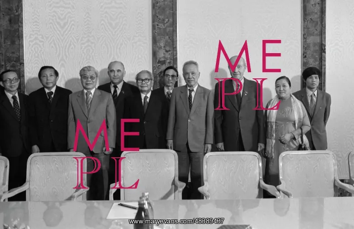 : Visit of Nguyen Huu Tho to USSR : Visit of Nguyen Huu Tho to USSR