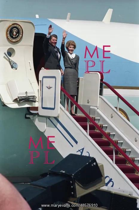: Visit of Ronald Reagan to USSR : Visit of Ronald Reagan to USSR