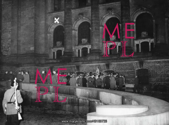 : Visit to the scene of the crime in the burnt out Reichstag : Visit to the scene of the crime in the burnt out Reichstag