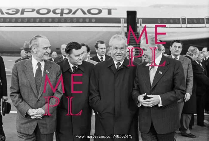 : Visit of Soviet delegation to Polish People's Republic : Visit of Soviet delegation to Polish People's Republic