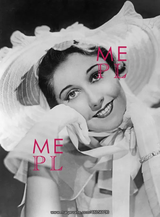 : Vivian Fridell with hat, 1936 : Vivian Fridell with hat, 1936