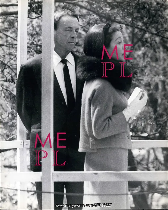 : Vivien Leigh and Robert Helpmann, Guildford, Surrey : Vivien Leigh and Robert Helpmann, Guildford, Surrey