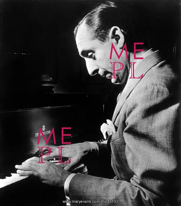 : Vladimir Horowitz, circa 1940s? : Vladimir Horowitz, circa 1940s?