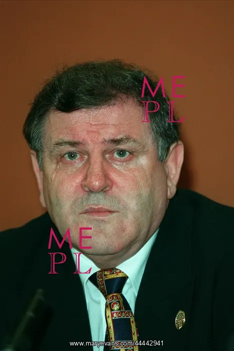  : Vladimir Meciar