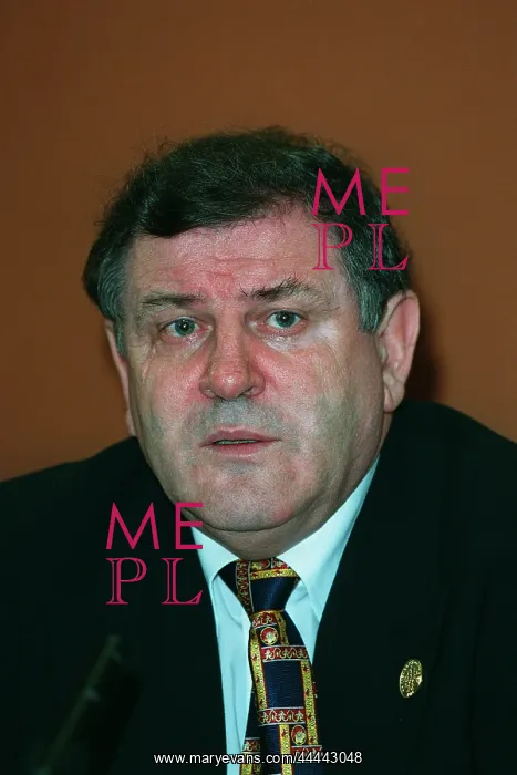  : Vladimir Meciar