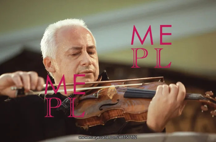 : Vladimir Spivakov performs at Cherry Orchard International : Vladimir Spivakov performs at Cherry Orchard International