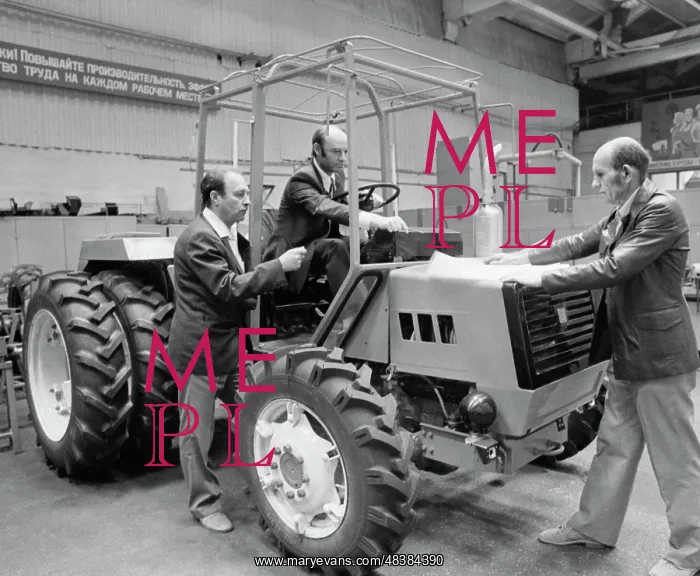 : Vladimir Tractor Plant : Vladimir Tractor Plant
