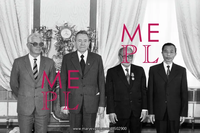 : Vo Chi Cong visits USSR : Vo Chi Cong visits USSR