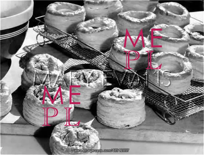 : VOL-AU-VENTS 1930S : VOL-AU-VENTS 1930S