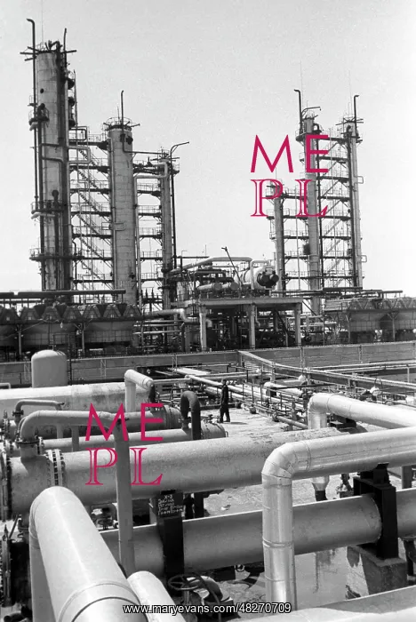  : Volgograd petroleum refinery, 1971