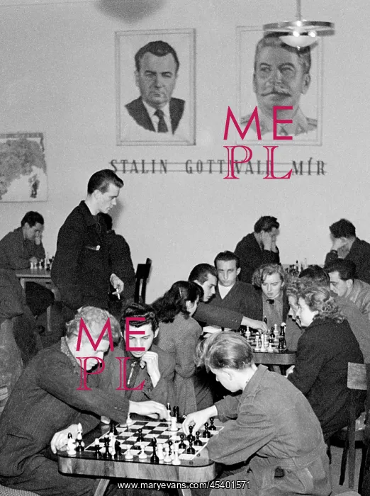 : Volunteers - chess - iron works - construction : Volunteers - chess - iron works - construction