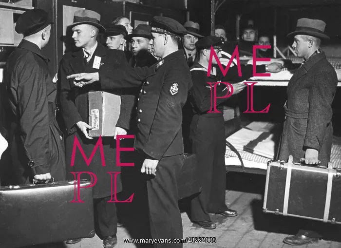 : Volunteers of the Navy arrive to their accommodations in : Volunteers of the Navy arrive to their accommodations in