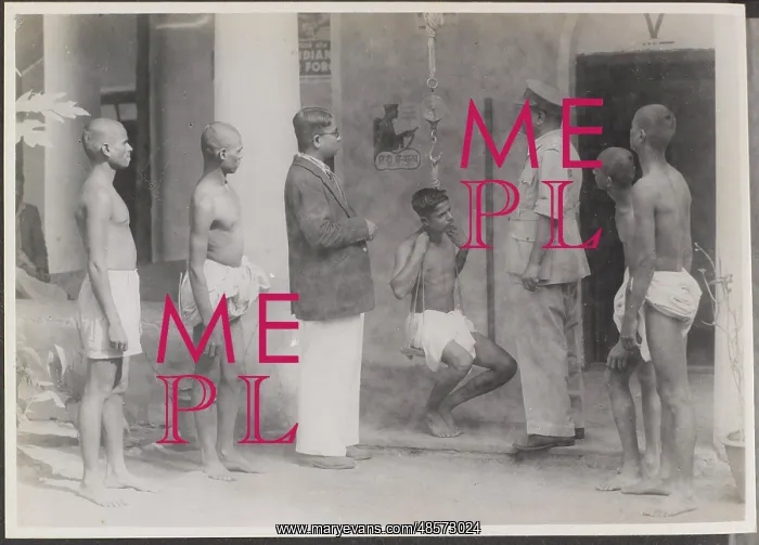 : Volunteers undergoing physical checks, 1943 : Volunteers undergoing physical checks, 1943