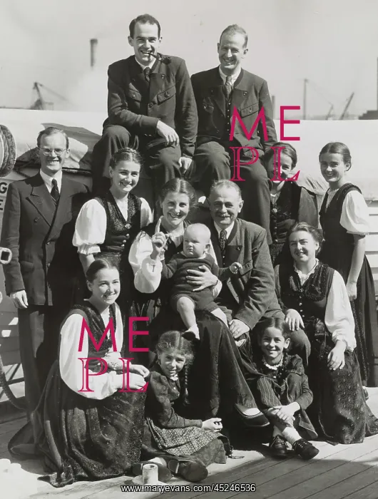 : The Von Trapp family : The Von Trapp family