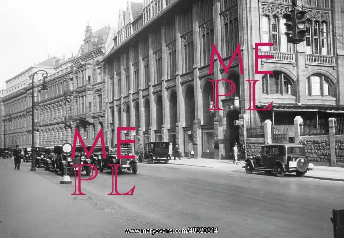 : The Vossstrasse in Berlin, ca.1930 : The Vossstrasse in Berlin, ca.1930