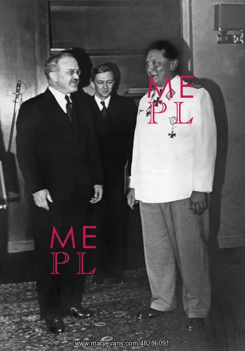 : Vyacheslav Molotov with Hermann Goering, 1940 : Vyacheslav Molotov with Hermann Goering, 1940