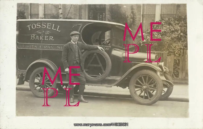 : W G Tossell, Baker, Foots Cray : W G Tossell, Baker, Foots Cray