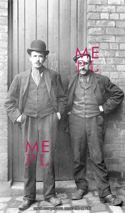 : W Moult and J Fidler, workers at hatworks : W Moult and J Fidler, workers at hatworks