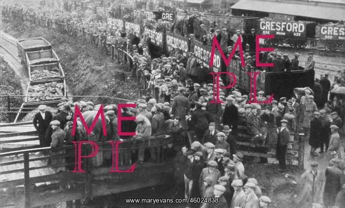 : Waiting for the news of the Missing, Gresford Colliery : Waiting for the news of the Missing, Gresford Colliery