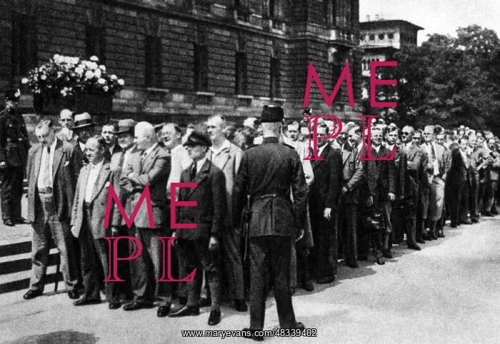: Waiting for the verdict, 1932 : Waiting for the verdict, 1932