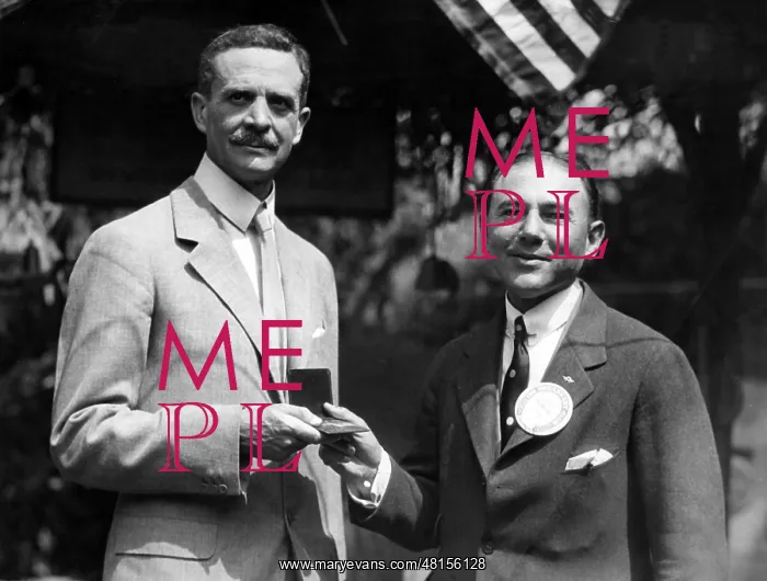 : Waldorf Astor : Waldorf Astor