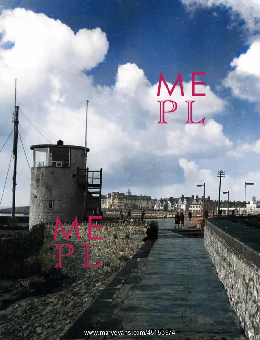 : WALES / PORTHCAWL : WALES / PORTHCAWL