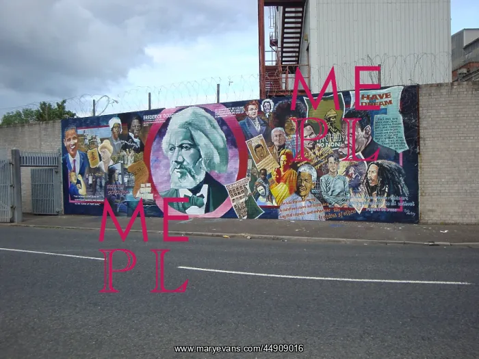 : Wall mural of famous people at Belfast : Wall mural of famous people at Belfast