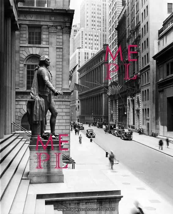 : Wall Street is virtually deserted in front ? : Wall Street is virtually deserted in front ?