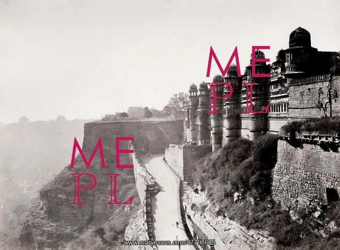 : Walls of the fort at Gwalior, India : Walls of the fort at Gwalior, India