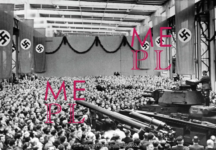 : Walter von Brauchitsch during a speech in an : Walter von Brauchitsch during a speech in an