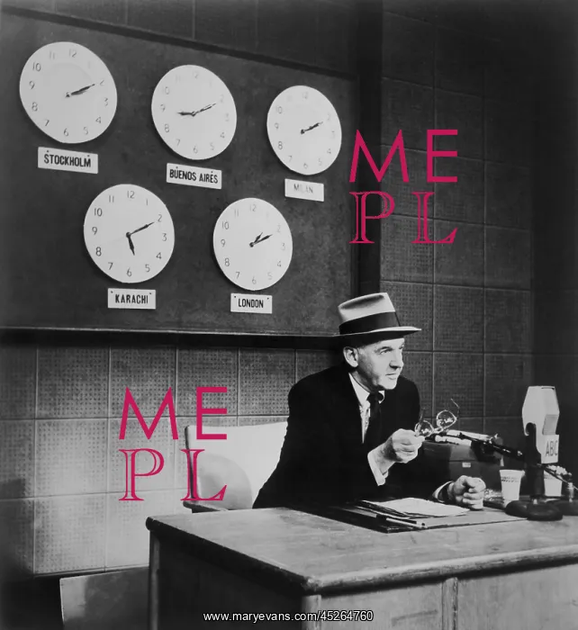 : Walter Winchell during ABC-TV and radio simulcasts : Walter Winchell during ABC-TV and radio simulcasts
