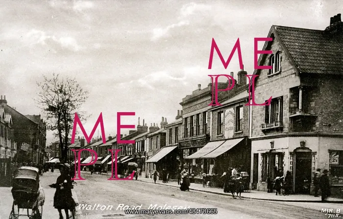 : Walton Road, Molesy, Surrey : Walton Road, Molesy, Surrey
