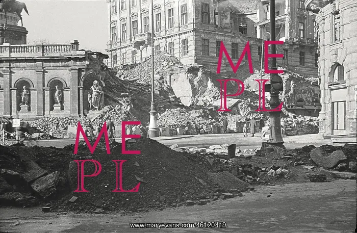 : War damage at the Albertina : War damage at the Albertina