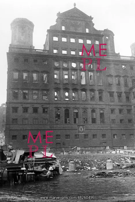 : War damage to the Augsburg town hall, 1945 : War damage to the Augsburg town hall, 1945