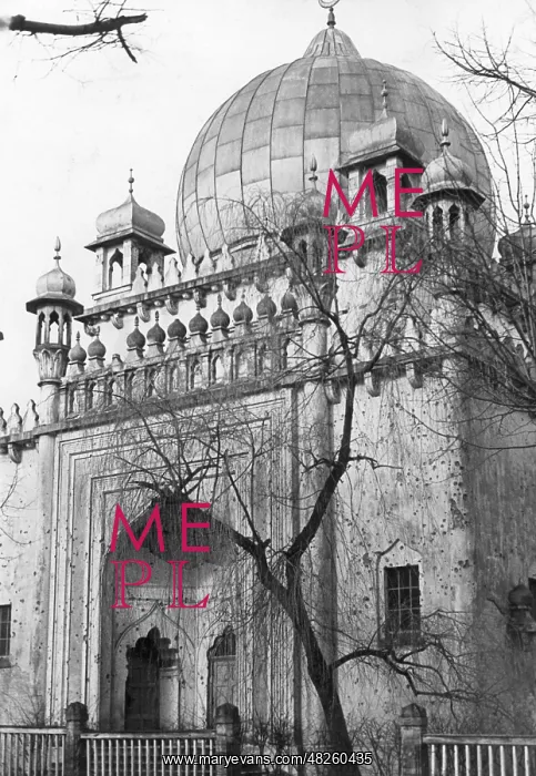 : War damage to the Berlin mosque, 1945 : War damage to the Berlin mosque, 1945