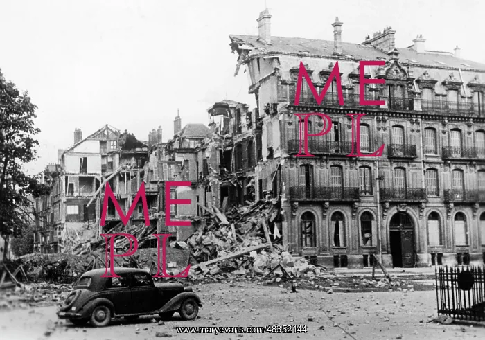 : War damage in Sedan, May 1940 : War damage in Sedan, May 1940