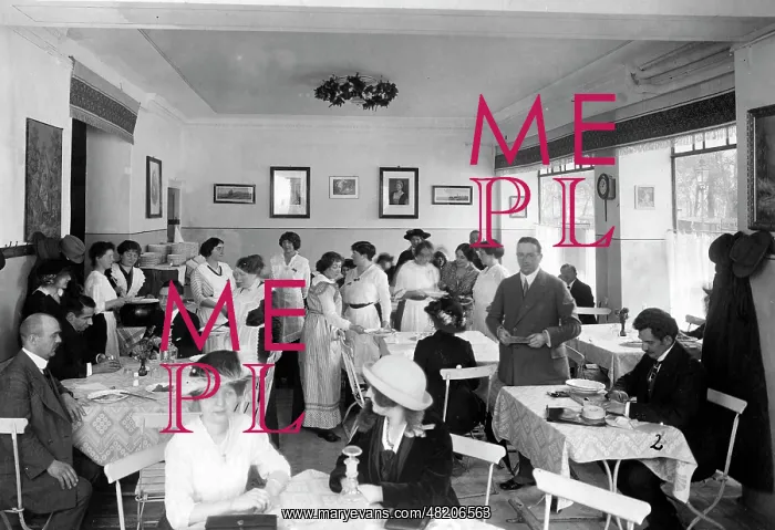 : War kitchen for artist, 1914 : War kitchen for artist, 1914