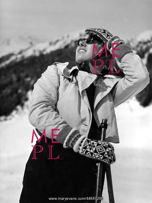  : WARM SKI-WEAR
