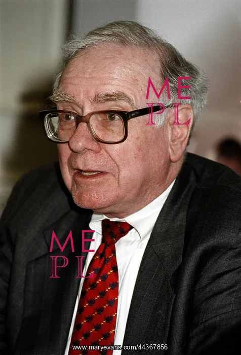 : Warren Buffett : Warren Buffett
