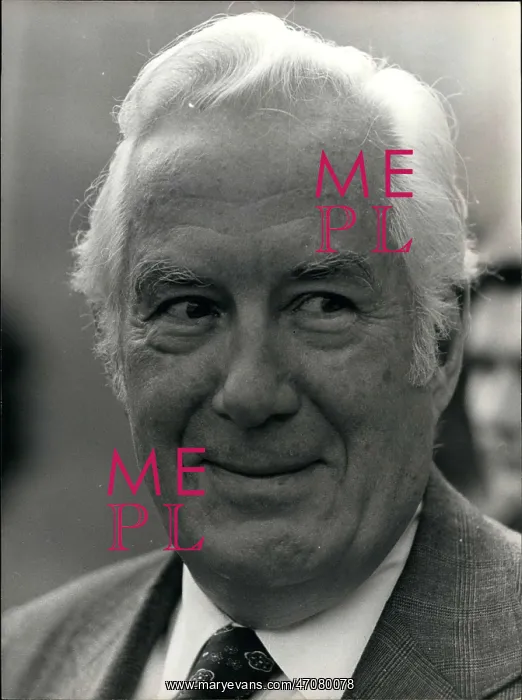: Warren Burger, US Chief Justice, on visit to Paris : Warren Burger, US Chief Justice, on visit to Paris