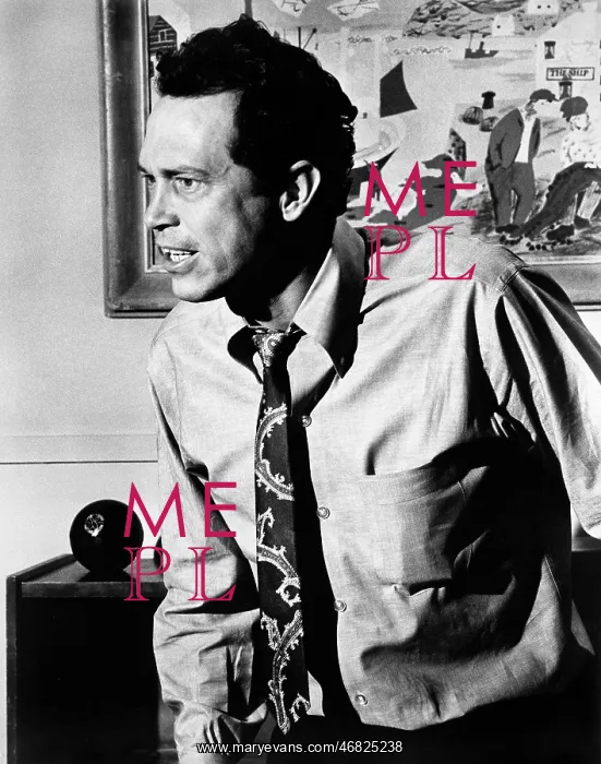 : Warren Oates - celebrity - entertainment : Warren Oates - celebrity - entertainment