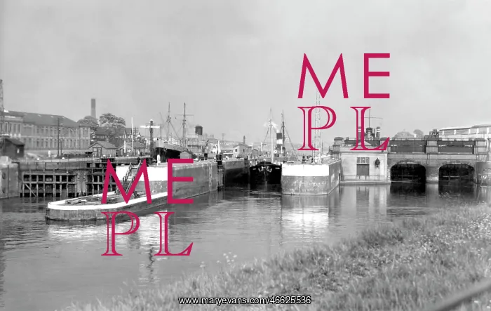  : Warrington, Latchford Locks c1955