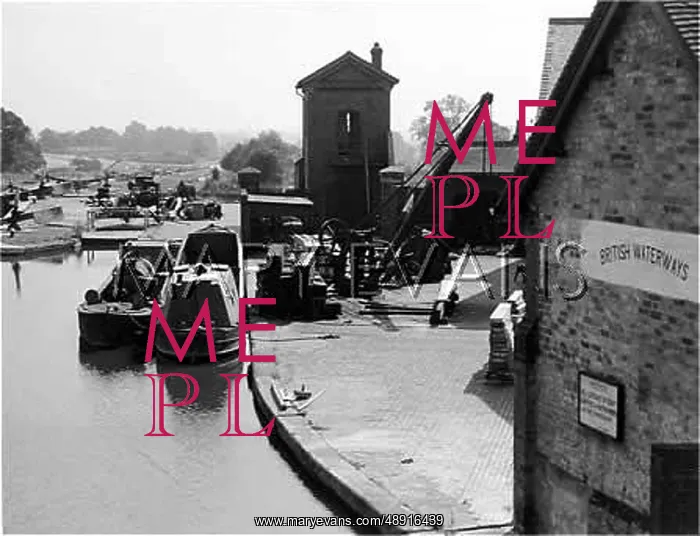 : WARWICK & NAPTON CANAL : WARWICK & NAPTON CANAL